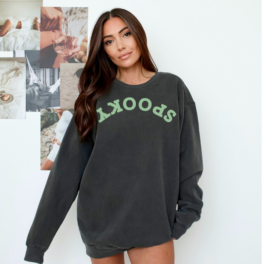 Spooky Comfort Colors® Crewneck Sweatshirt – Oversized Vintage Black Halloween Pullover